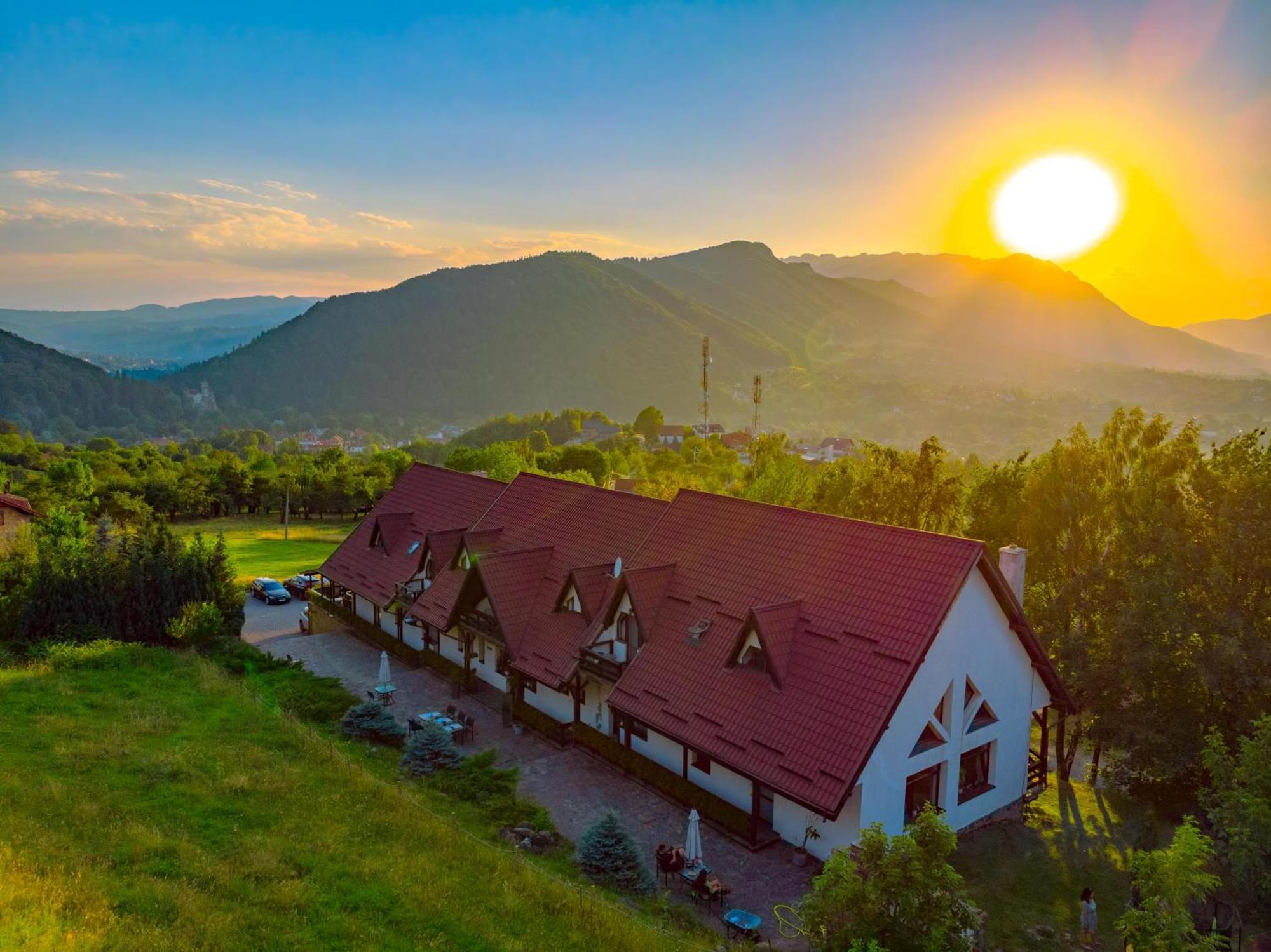 Contele Vladimir Hotel Bran  Exterior photo